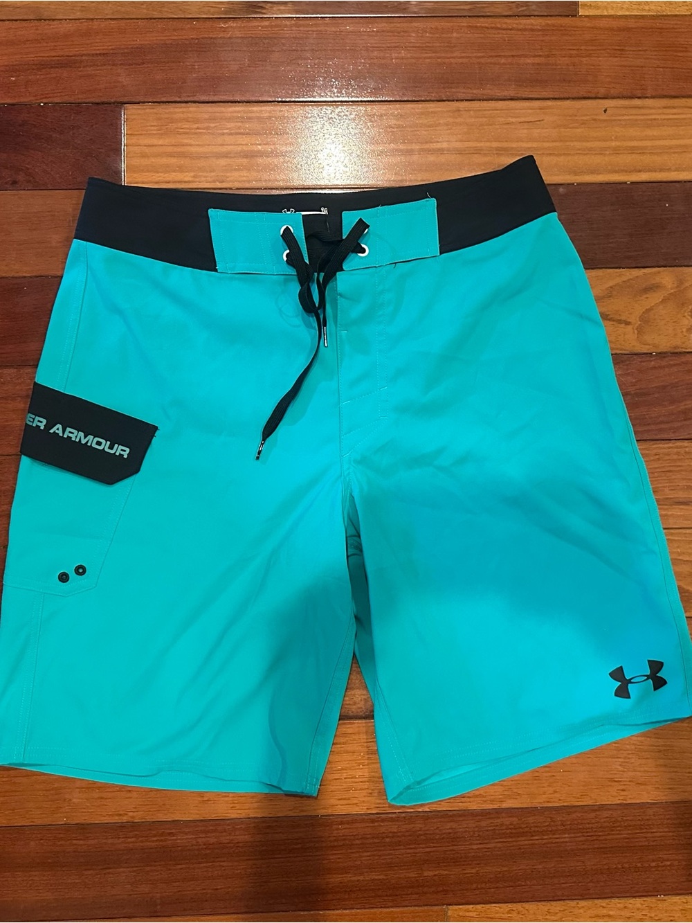Under Armour Men’s Teal Boardshort Swim Trunks. Size 34